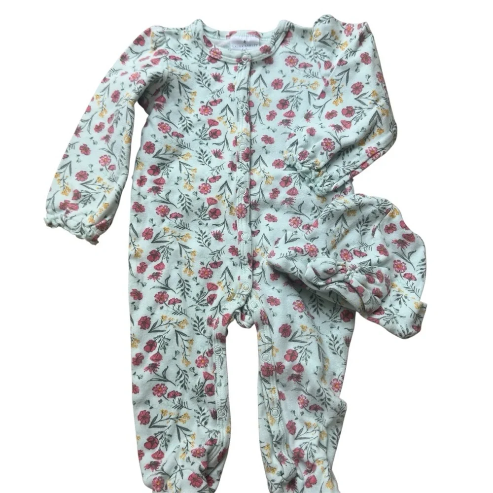 Laura Ashley Baby Floral Print 6-9M Button Up Sleeper with Matching Hat